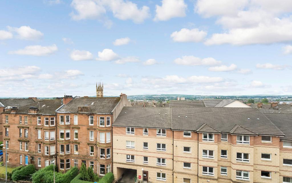 2 Bedroom Flat For Sale in Finlay Drive, Dennistoun, Glasgow, South