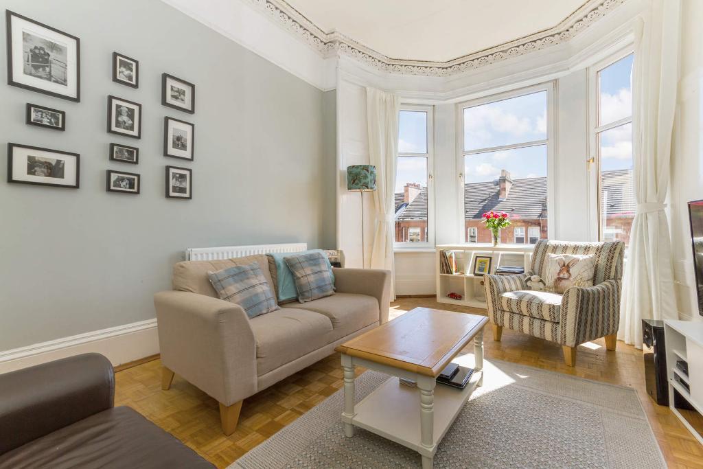 2 Bedroom Flat For Sale in Onslow Drive, Dennistoun, Glasgow, G31 2QA