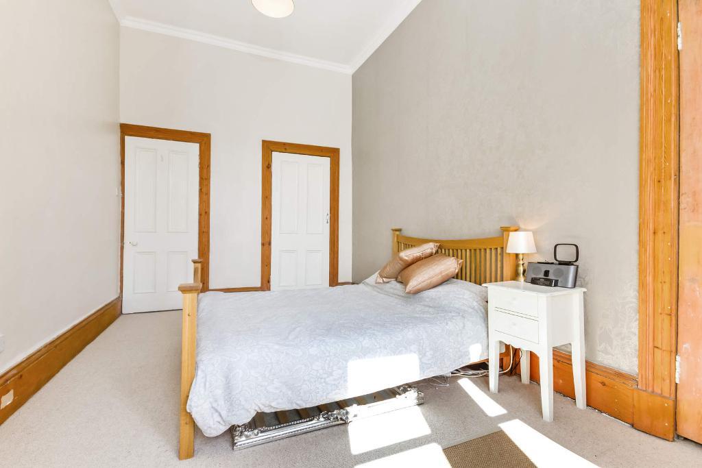 2 Bedroom Flat For Sale in Onslow Drive, Dennistoun, Glasgow, G31 2QA