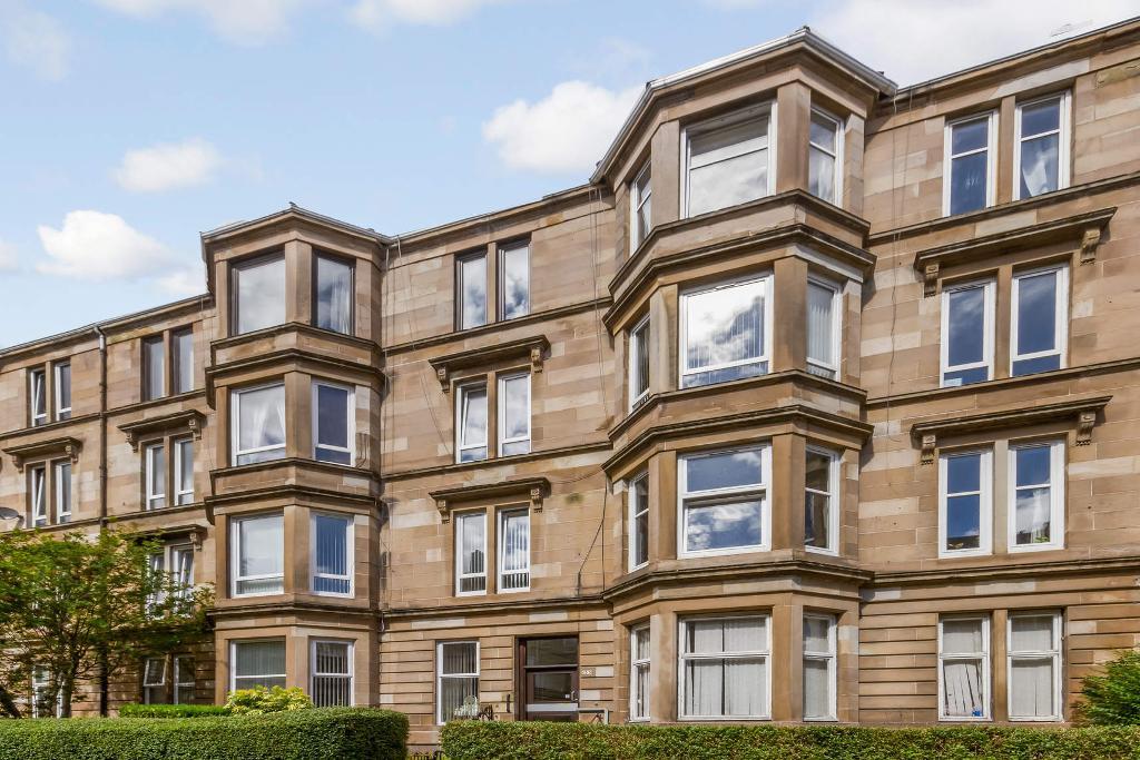 2 Bedroom Flat For Sale in Onslow Drive, Dennistoun, Glasgow, G31 2QA