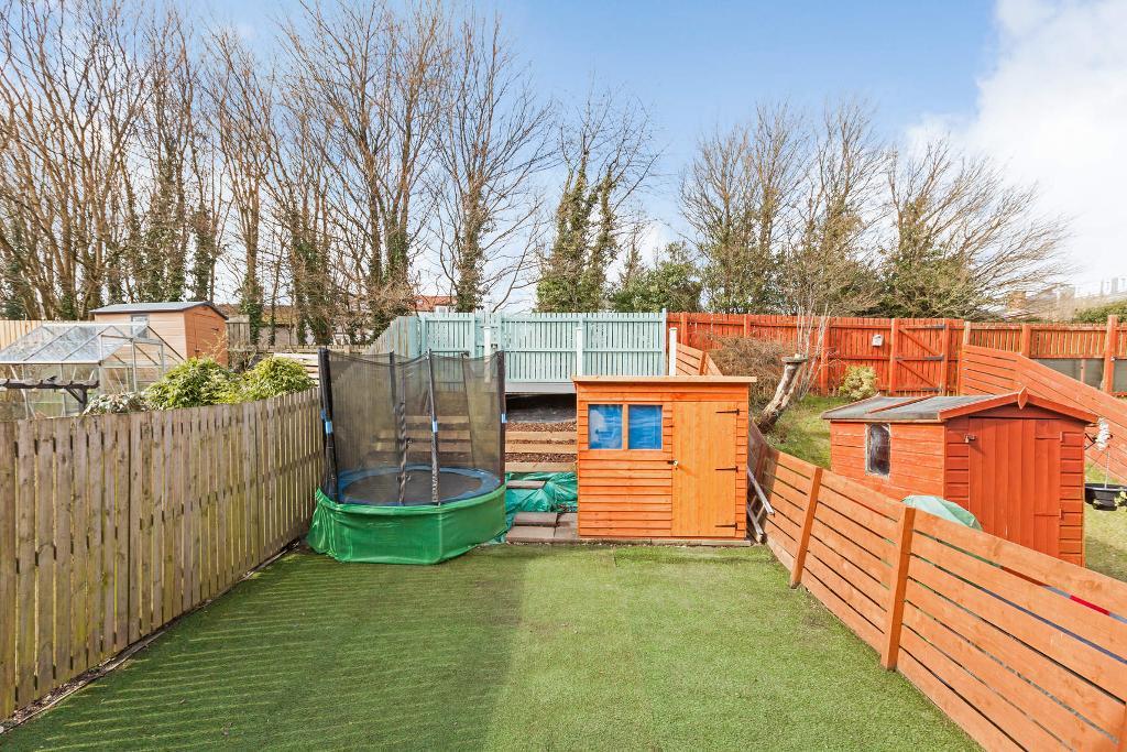 2 Bedroom Mid Terraced For Sale in Calderbank View, Baillieston, Glasgow, G69 7RL