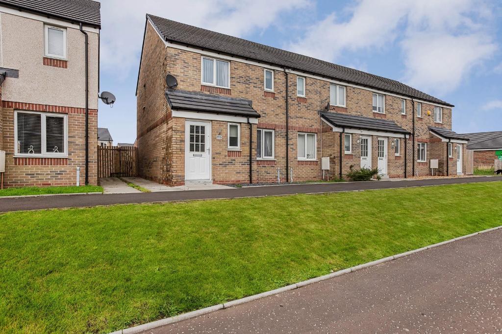 3 Bedroom End Terraced For Sale in Gartloch Road, Garthamlock, Glasgow