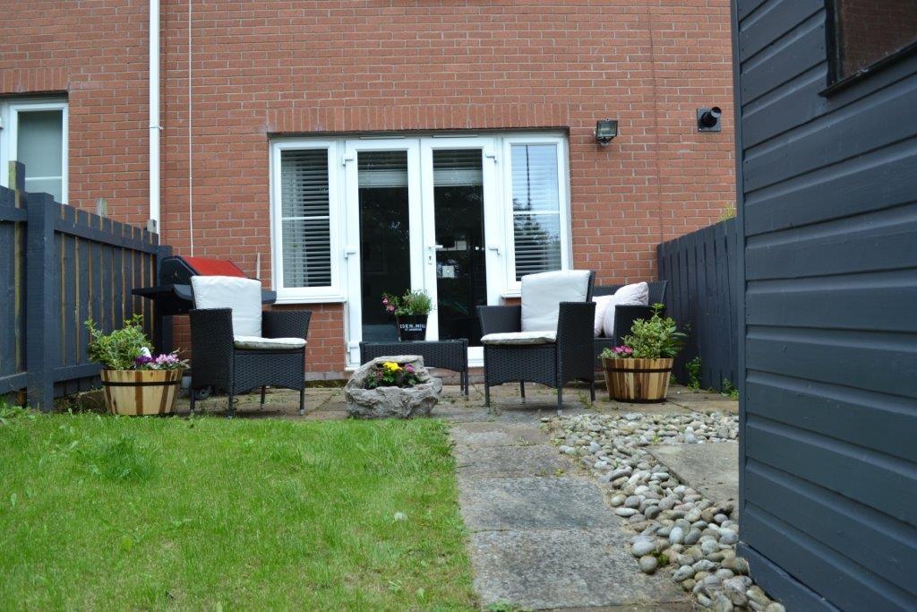 3 Bedroom Town House For Sale in Brodie Drive, Baillieston, Glasgow