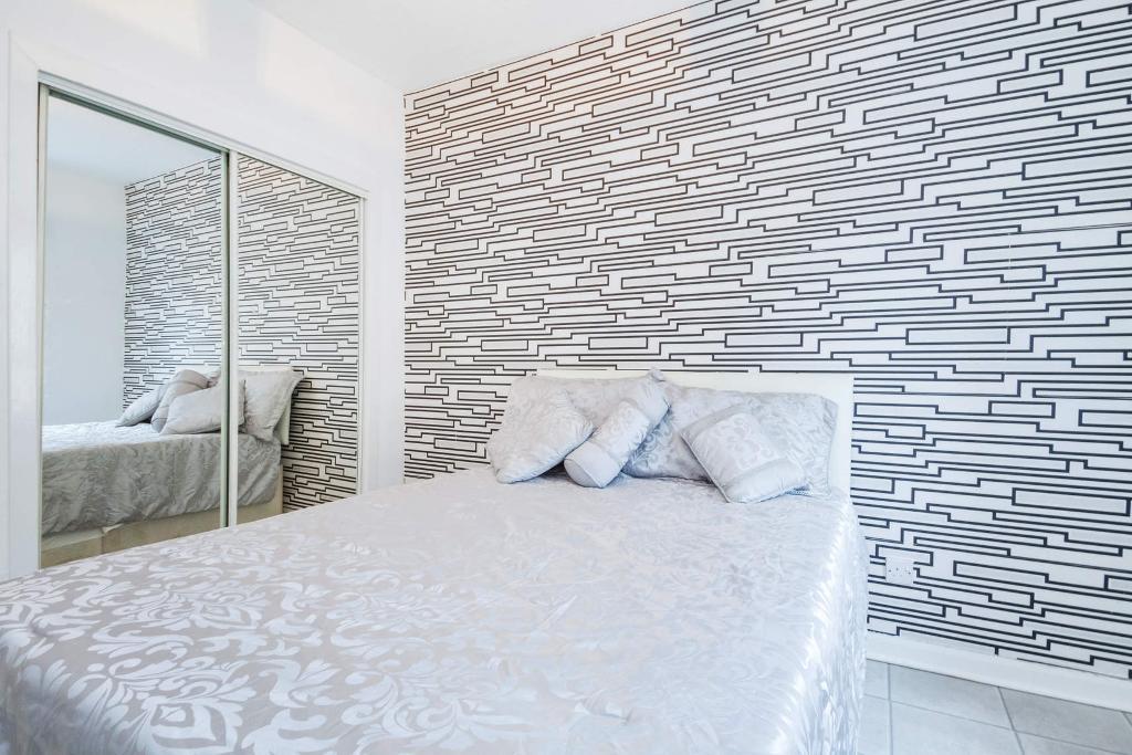 1 Bedroom Flat For Sale in Forbes Drive, Calton, Glasgow, g40 2lf