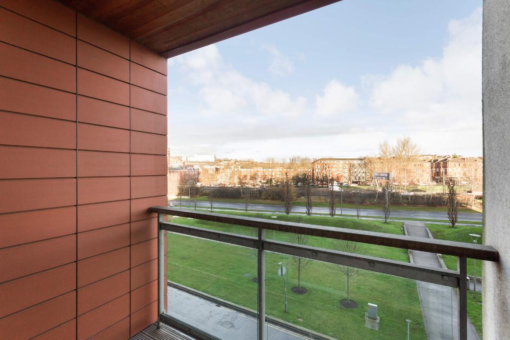 2 Bedroom Flat For Sale in Glasgow Harbour, Glasgow, Glasgow, G11 6BQ