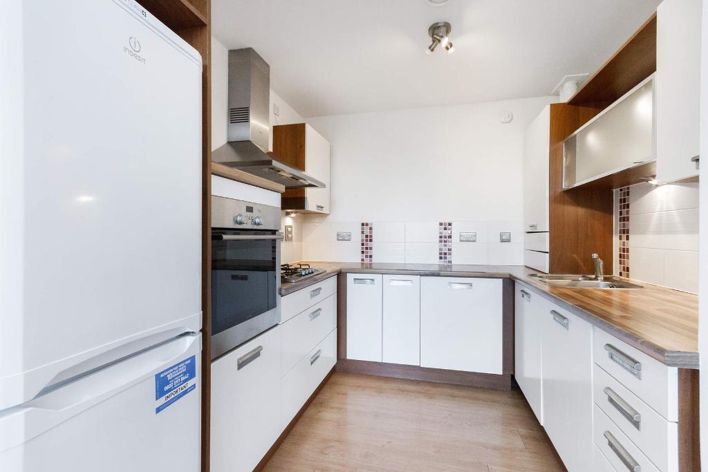 2 Bedroom Flat For Sale in Glasgow Harbour, Glasgow, Glasgow, G11 6BQ