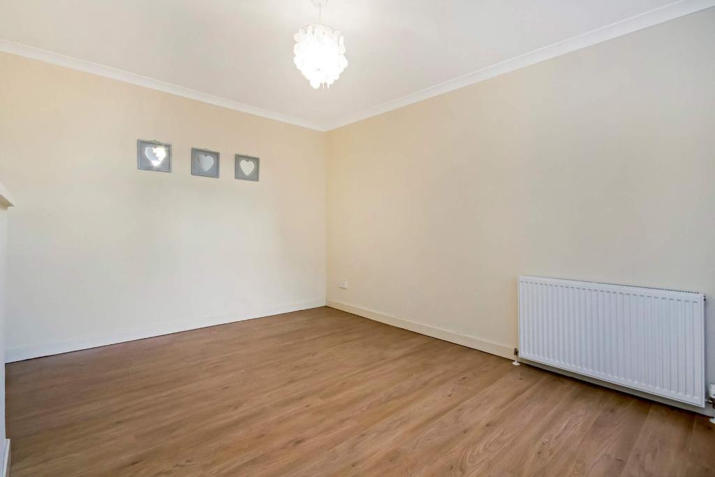 1 Bedroom Flat For Sale in Staffa Street, Glasgow, G31 3JB