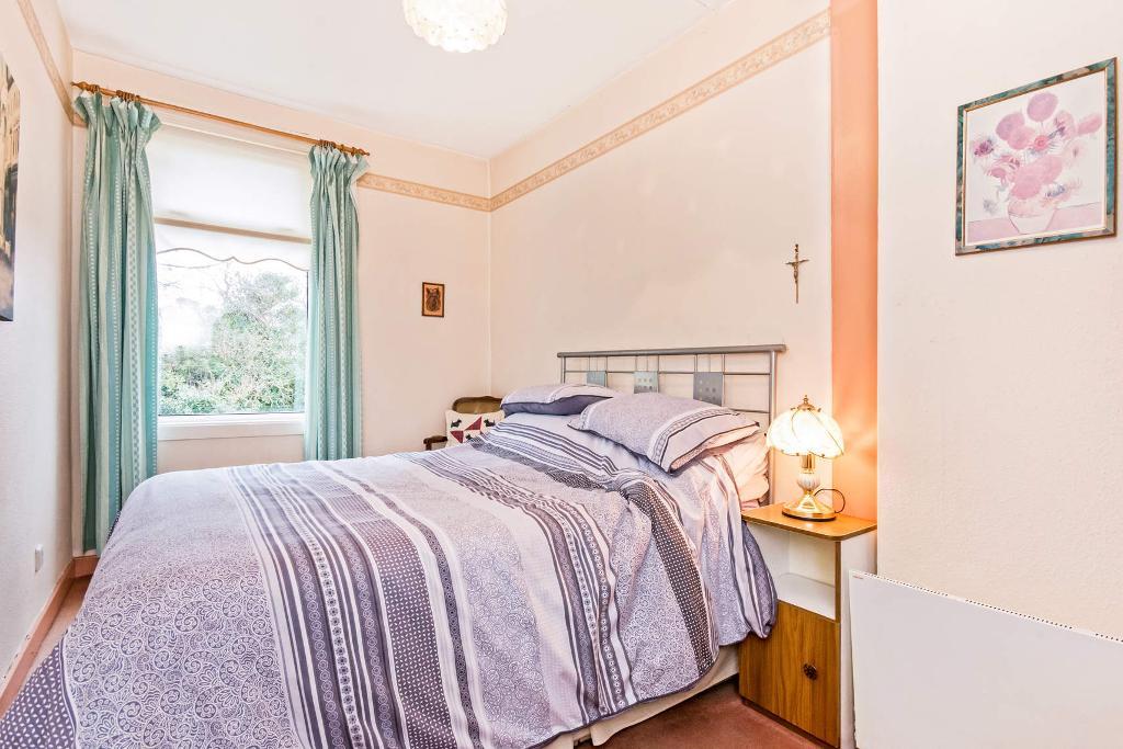 4 Bedroom Semi-Detached For Sale in Cumbernauld Road, Riddrie, G33 2QW