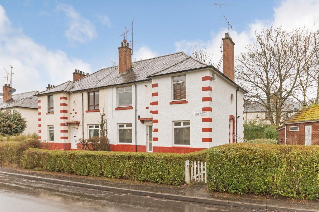 2 Bedroom Flat For Sale in Duchray Street, Riddrie, Glasgow, G33 2DD