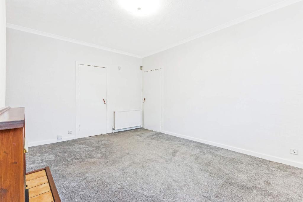 2 Bedroom Flat For Sale in Duchray Street, Riddrie, Glasgow, G33 2DD