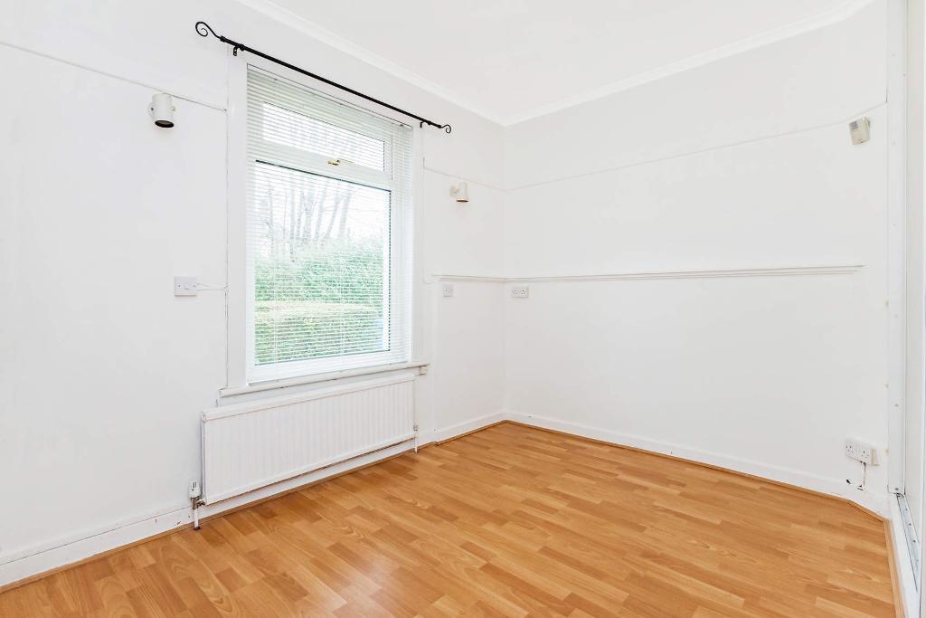 2 Bedroom Flat For Sale in Duchray Street, Riddrie, Glasgow, G33 2DD