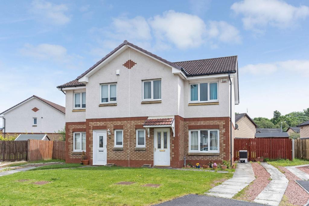 3 Bedroom SemiDetached For Sale in Birch Close, Cambuslang, G72 7LU