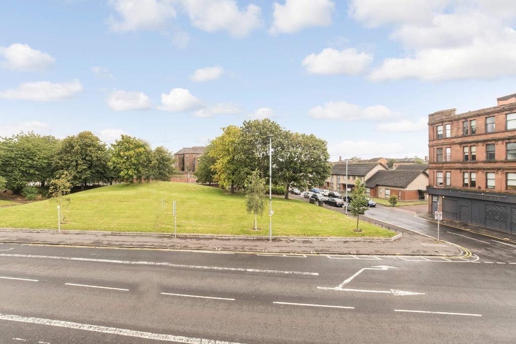 2 Bedroom Flat For Sale in London Road, Glasgow, G40 1PN