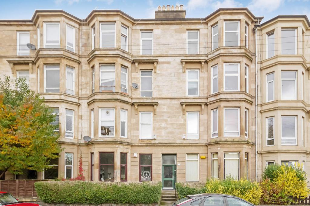 2 Bedroom Flat For Sale in Onslow Drive, Dennistoun, Glasgow, G31 2QE
