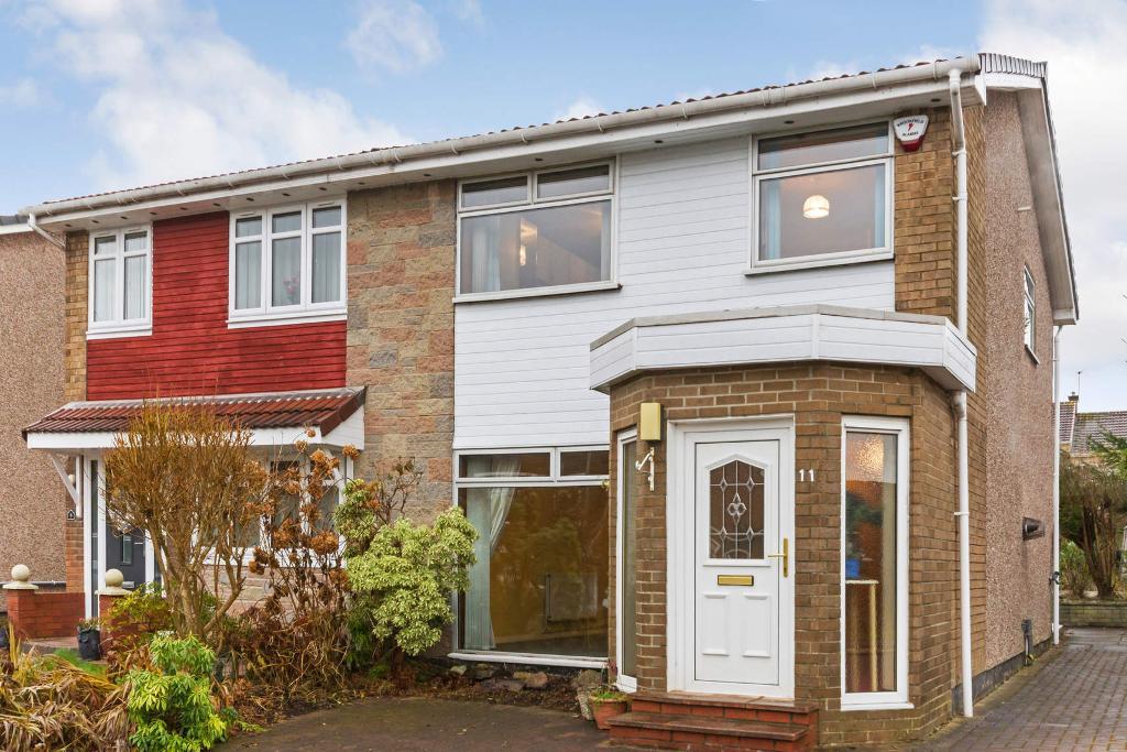 3 Bedroom SemiDetached For Sale in David Place, Garrowhill, G69 7LA