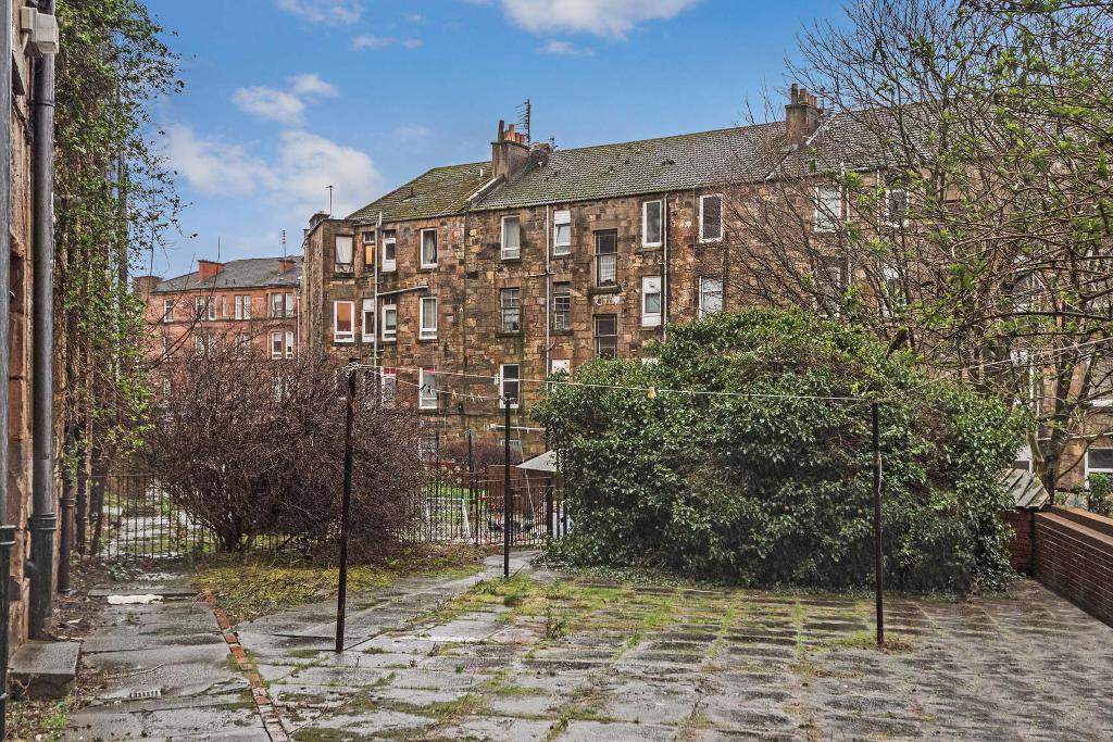 2 Bedroom Flat For Sale in Alexandra Parade, Dennistoun, G31 3LH