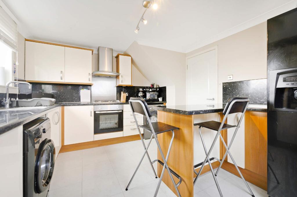 3 Bedroom End Terraced For Sale in Greenfaulds Crescent, Cumbernauld