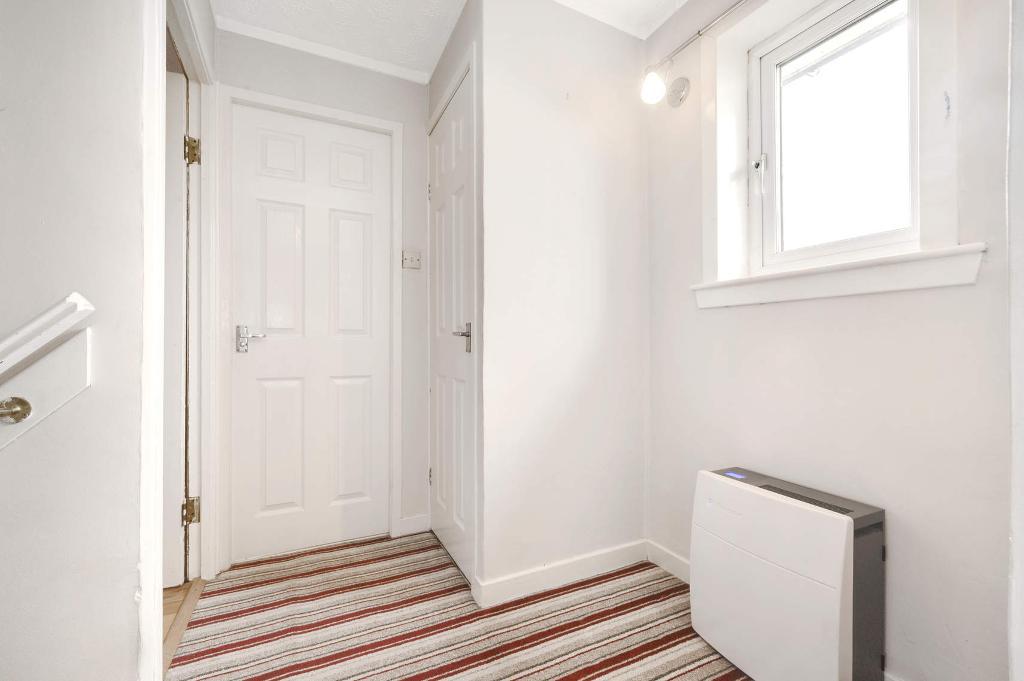 3 Bedroom End Terraced For Sale in Greenfaulds Crescent, Cumbernauld