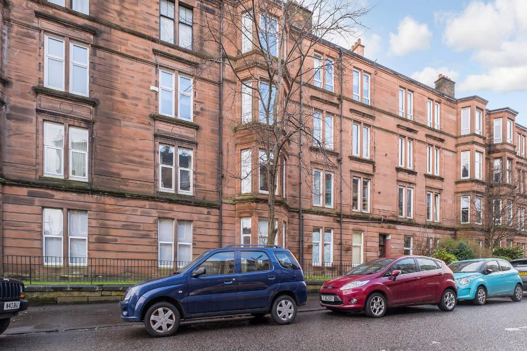 2 Bedroom Flat For Sale in Onslow Drive, Dennistoun, Glasgow, G31 2PZ