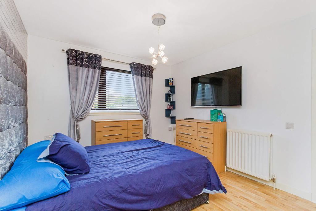 2 Bedroom Lower cottage flat For Sale in Dalilea Gardens, Easterhouse
