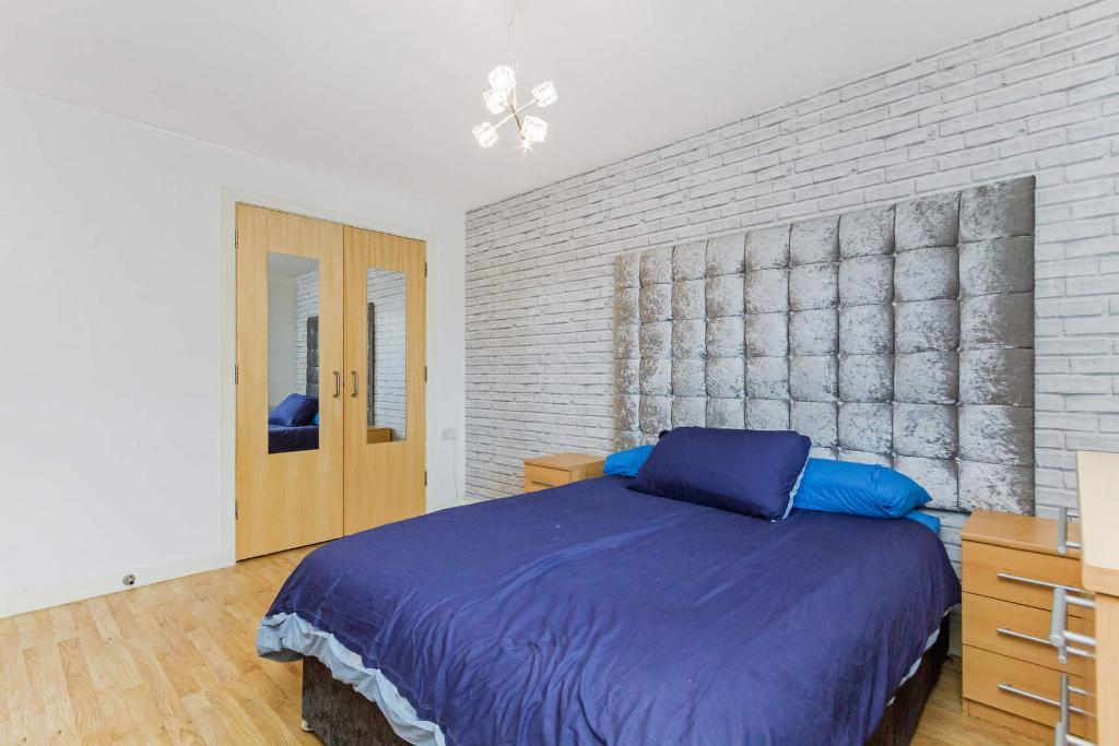 2 Bedroom Lower cottage flat For Sale in Dalilea Gardens, Easterhouse