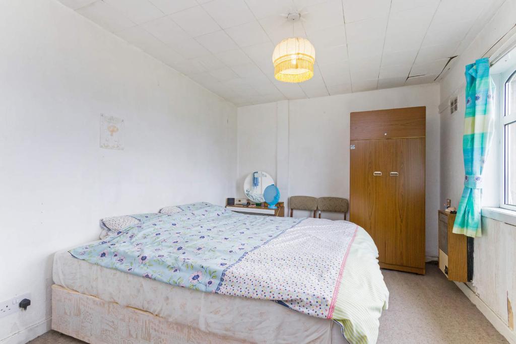 3 Bedroom End Terraced For Sale in Hozier Crescent, Uddingston