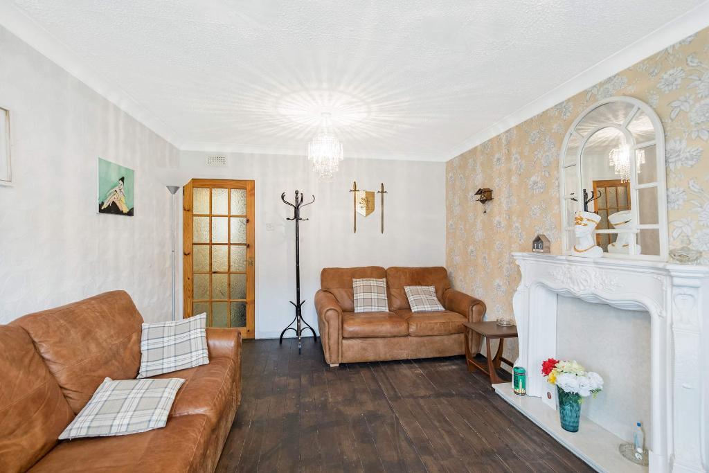 2 Bedroom Ground Floor Flat For Sale in Braehead Street, Glasgow, G5 0LQ