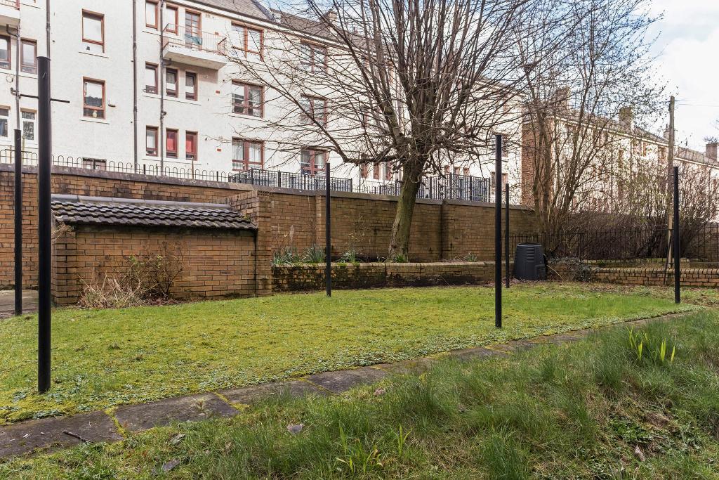 2 Bedroom Flat For Sale in Onslow Drive, Dennistoun, Glasgow, G31 2QA