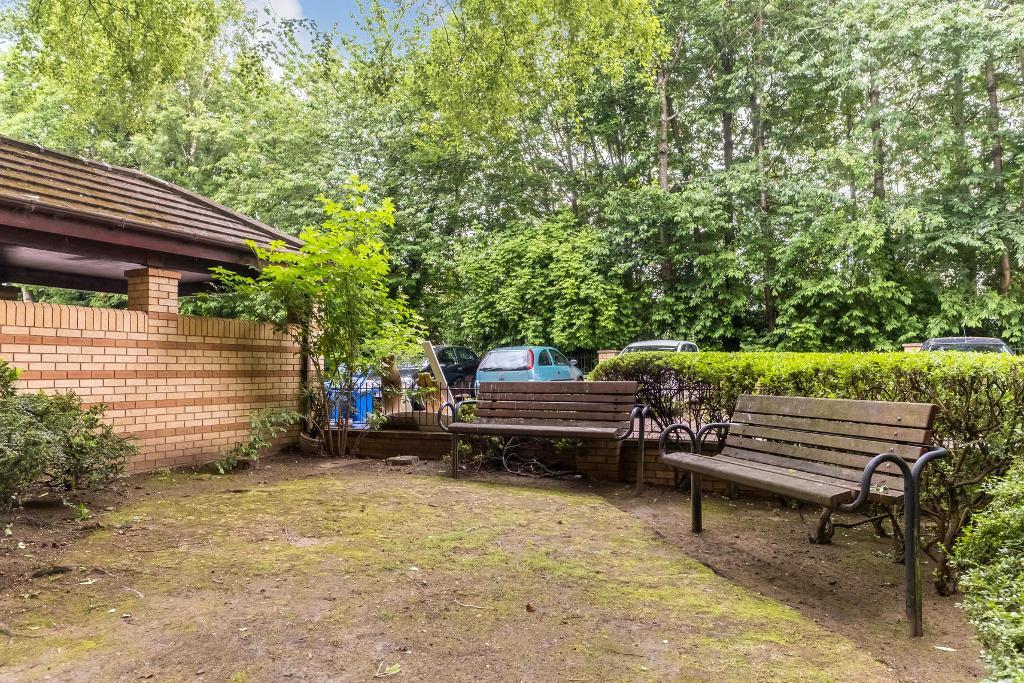 1 Bedroom Flat For Sale in Armadale Street, Dennistoun, Glasgow, G31 2QJ