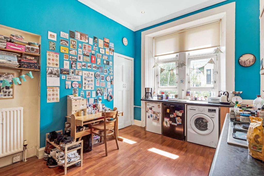 1 Bedroom Flat For Sale in Cumbernauld Road, Dennistoun, Glasgow, G31 3LZ