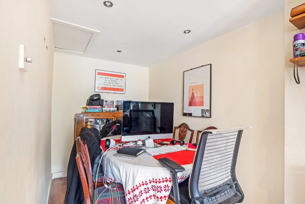 1 Bedroom Flat For Sale in Cumbernauld Road, Dennistoun, Glasgow, G31 3LZ