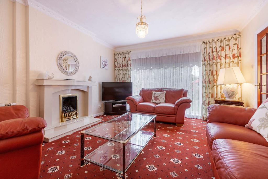 3 Bedroom Detached For Sale in Viewfield Avenue, Garrowhill, Glasgow