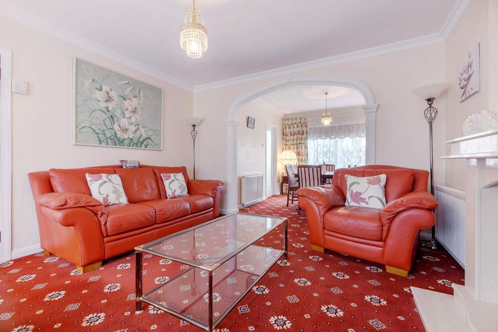 3 Bedroom Detached For Sale in Viewfield Avenue, Garrowhill, Glasgow