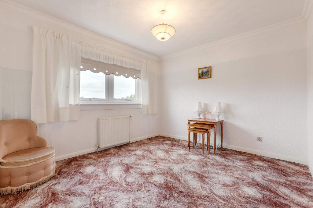 3 Bedroom Detached For Sale in Viewfield Avenue, Garrowhill, Glasgow