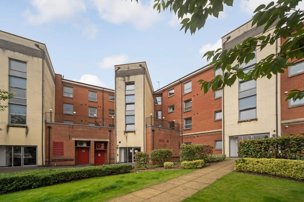 2 Bedroom Flat For Sale in Alexandra Gate, Dennistoun, G31 3AY