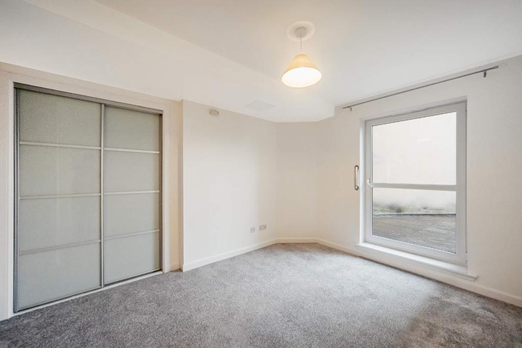 2 Bedroom Flat For Sale in Alexandra Gate, Dennistoun, G31 3AY