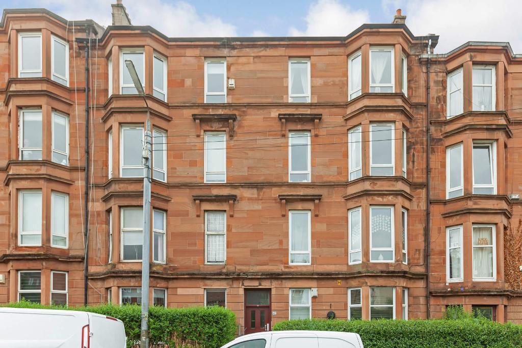 2 Bedroom Flat For Sale in Craigpark Drive, Dennistoun, Glasgow, G31 2NP