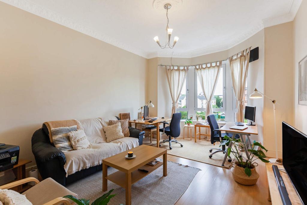 2 Bedroom Flat For Sale in Craigpark Drive, Dennistoun, Glasgow, G31 2NP