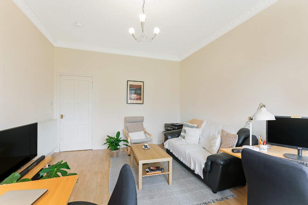2 Bedroom Flat For Sale in Craigpark Drive, Dennistoun, Glasgow, G31 2NP