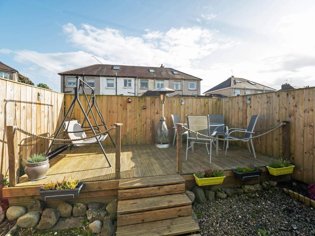 3 Bedroom Mid Terraced For Sale in Barrachnie Road, Garrowhill, G69 6PQ