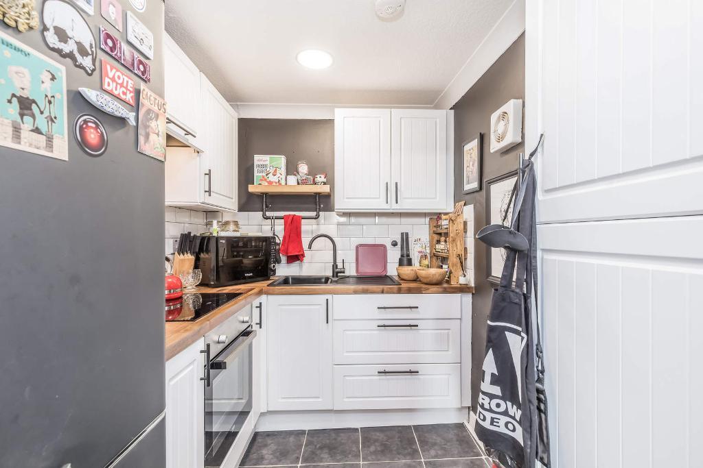 2 Bedroom Flat For Sale in Alexandra Park Street, Dennistoun, G31 2TY