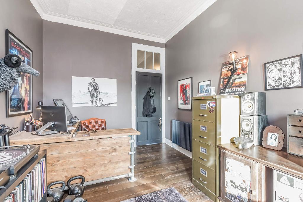 2 Bedroom Flat For Sale in Alexandra Park Street, Dennistoun, G31 2TY