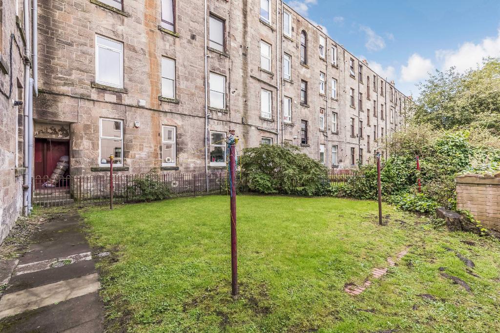 2 Bedroom Flat For Sale in Alexandra Park Street, Dennistoun, G31 2TY