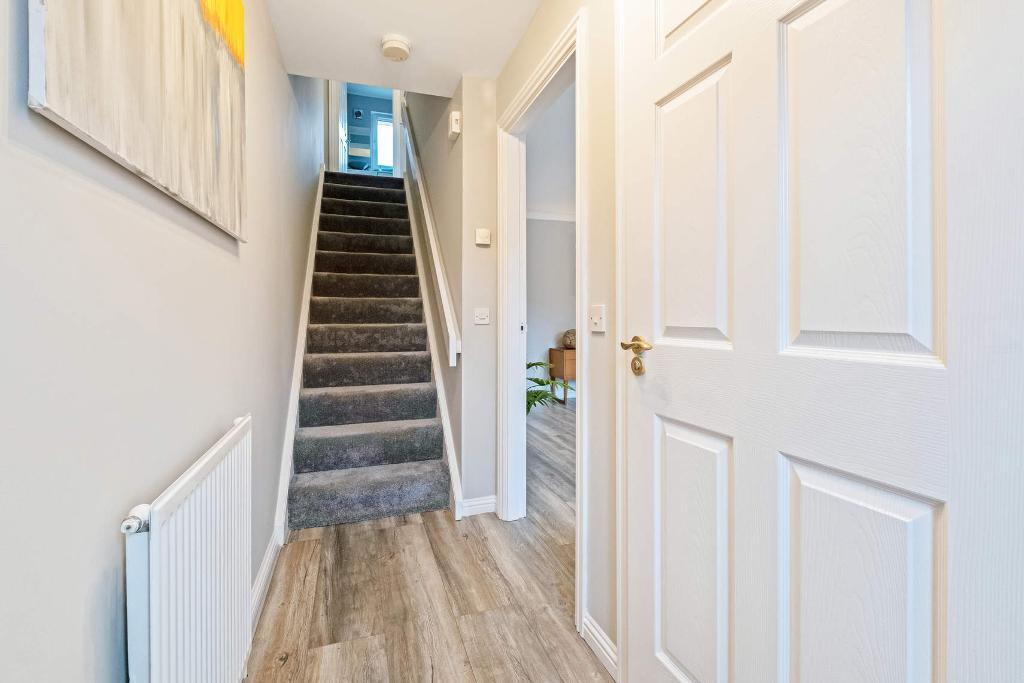 2 Bedroom Mid Terraced For Sale in Hogganfield Street, Glasgow, G33 1DB