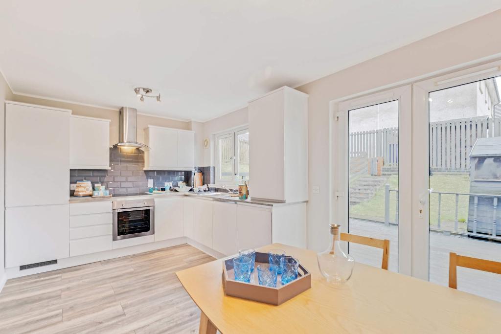 2 Bedroom Mid Terraced For Sale in Hogganfield Street, Glasgow, G33 1DB