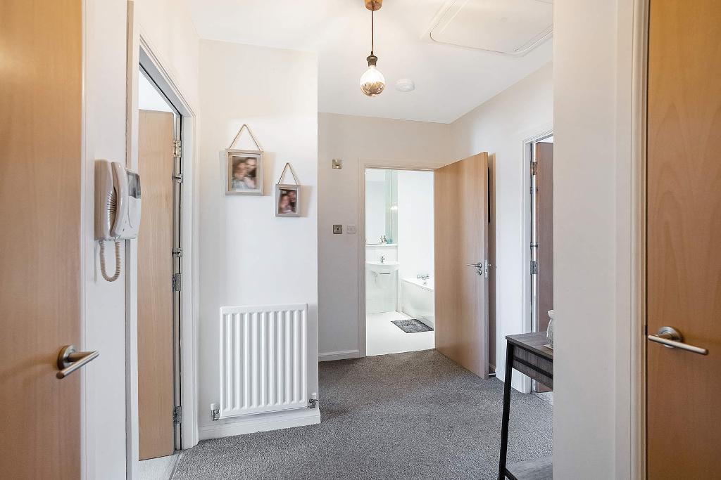 2 Bedroom Flat For Sale in Alexandra Gate, Dennistoun, G31 3AY