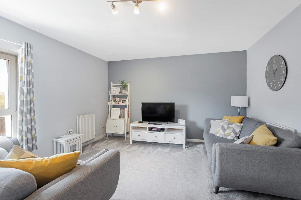 2 Bedroom Flat For Sale in Alexandra Gate, Dennistoun, G31 3AY