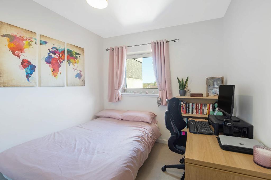 2 Bedroom Flat For Sale in Alexandra Gate, Dennistoun, G31 3AY