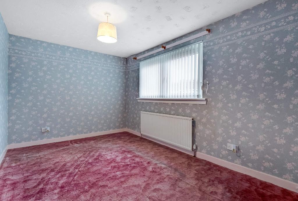 2 Bedroom End Terraced For Sale in Somerville Drive, East Kilbride, G75 0LU