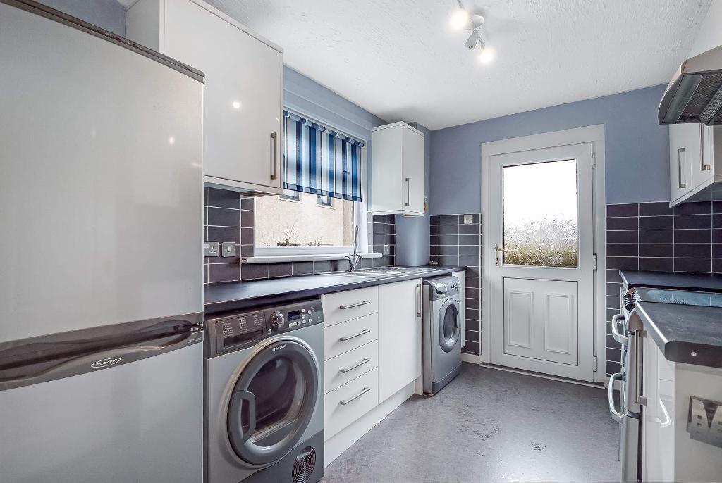 2 Bedroom End Terraced For Sale in Somerville Drive, East Kilbride, G75 0LU